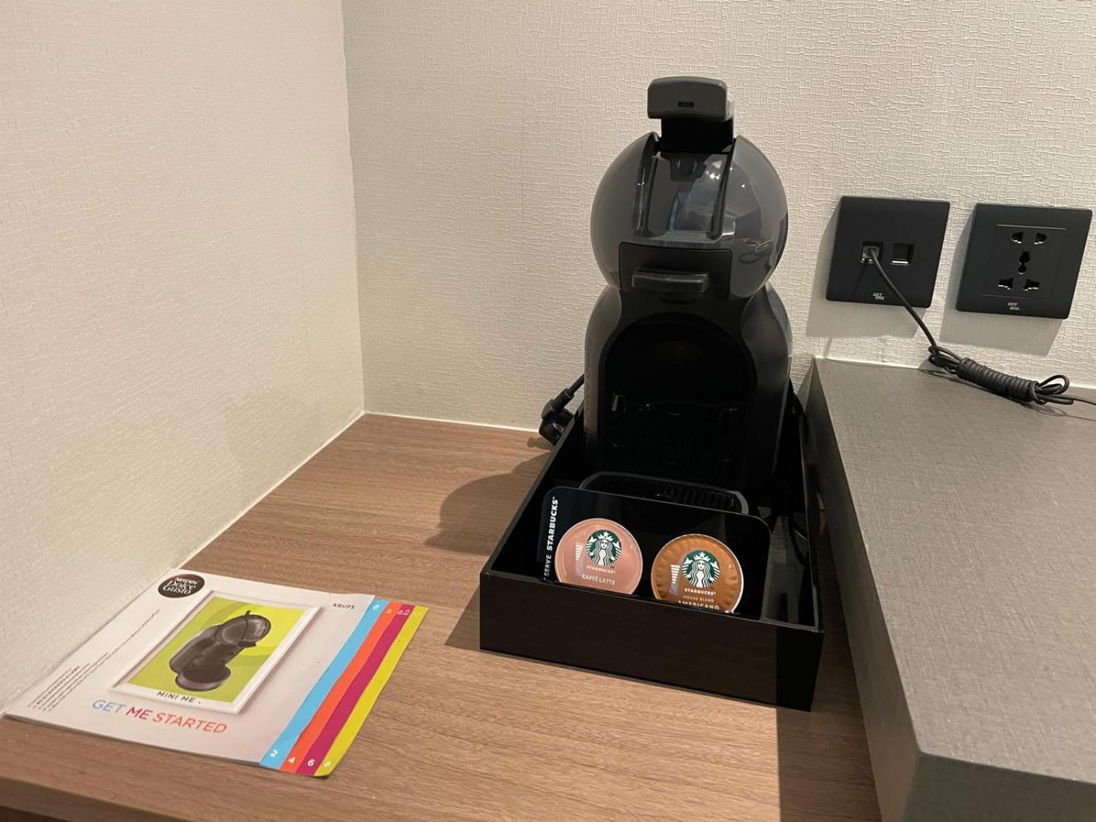 康帕斯酒店集团素坤逸13巷娜娜柑橘酒店 曼谷 外观 照片